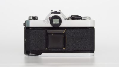 Konica Autoreflex T3 w/ 50mm f/1.7 AE