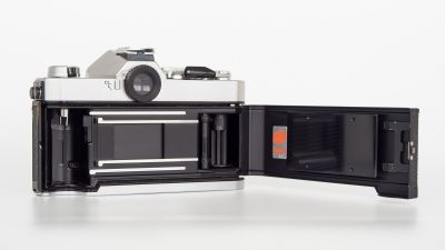 Konica Autoreflex T3 w/ 50mm f/1.7 AE